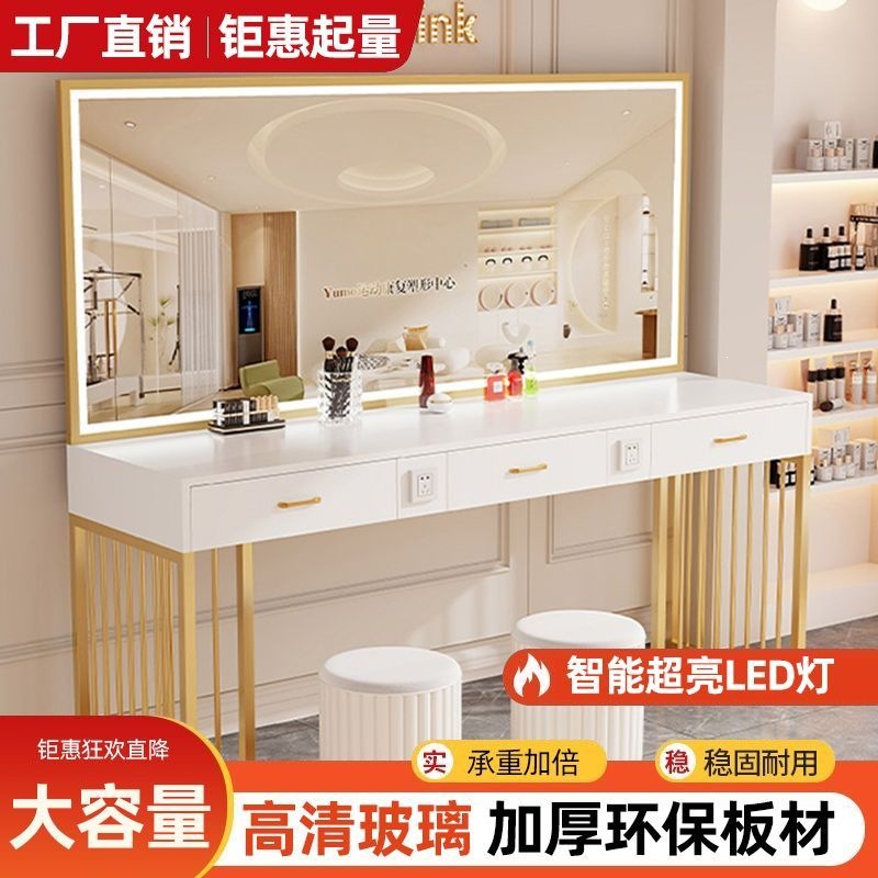 Moderne studio-kaptafel met la - Beauty Makeup Bridal recensie en prijs